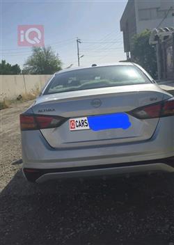 نيسان ألتيما